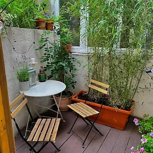 Charming In A Courtyard In Paris